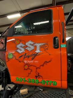 GMC C6500 Left Door