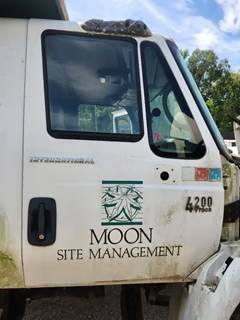 International 4200 Right Door