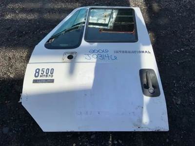 International 8500 Left Door
