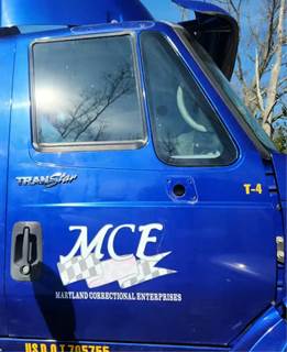 International 8600 Right Door