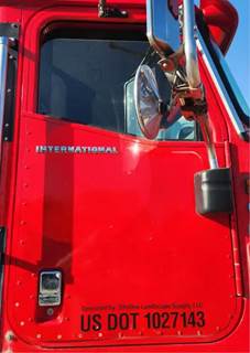 International 9200i Right Door