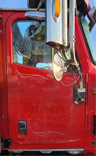 International 9900i Right Door