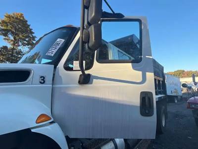 International DuraStar 4300 Left Door