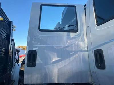 International DuraStar 4300 Right Door