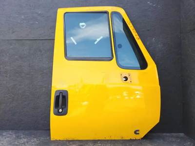International DuraStar 4300 Right Door