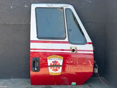 International DuraStar 4300 Right Door
