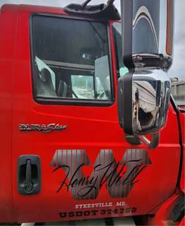 International DuraStar 4300 Right Door