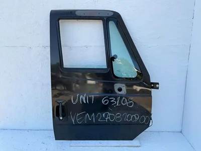 International LA617 Right Door