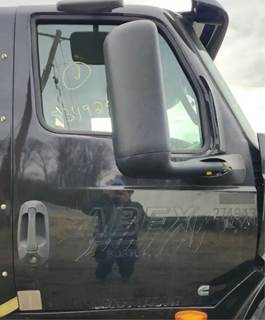 International LT625 Right Door