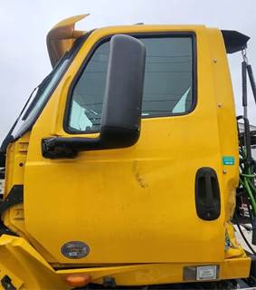 International LT625 Left Door