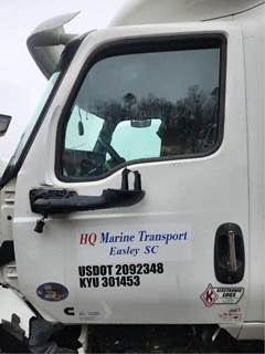 International LT625 Left Door