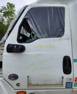 International LT625 Left Door