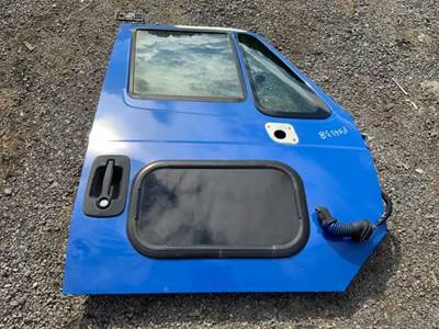 International PC015 Right Door