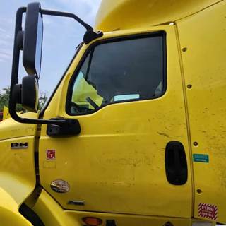 International RH613 Left Door