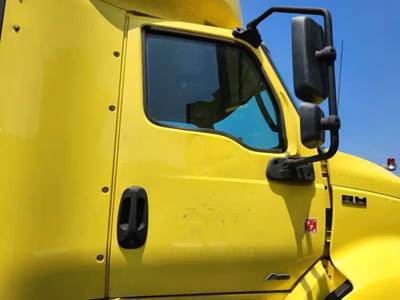 International RH613 Right Door