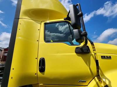 International RH613 Right Door