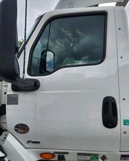 International RH613 Left Door