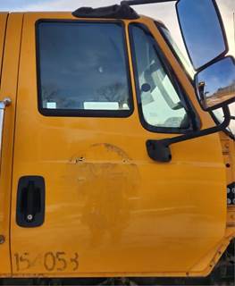 International WorkStar 7400 Right Door