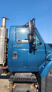 International WorkStar 7600 Right Door