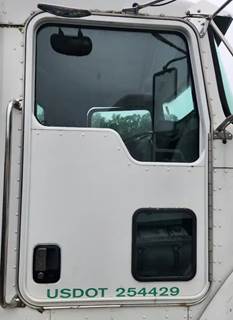 Kenworth T300 Right Door