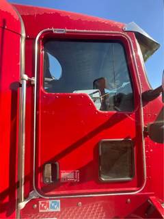 Kenworth T600 Right Door