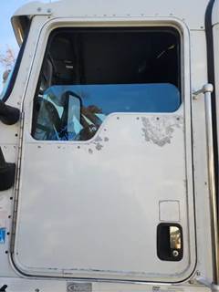 Kenworth T600 Left Door