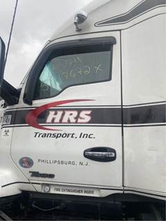Kenworth T680 Left Door