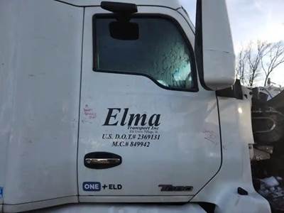 Kenworth T680 Right Door