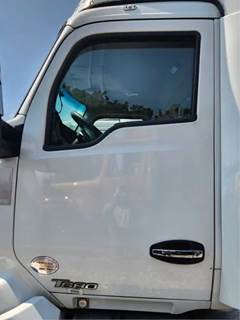 Kenworth T680 Left Door