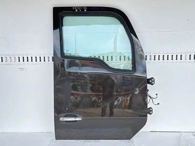Kenworth T680 Right Door