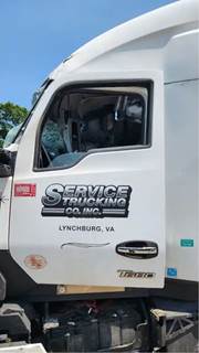 Kenworth T680 Left Door