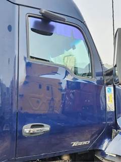 Kenworth T680 Right Door