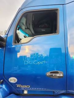 Kenworth T680 Left Door