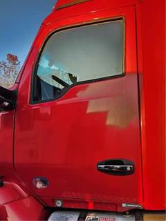 Kenworth T680 Left Door