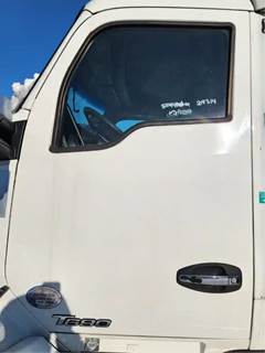 Kenworth T680 Left Door
