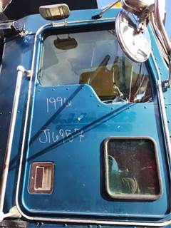 Kenworth T800 Right Door