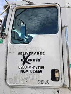 Kenworth T800 Left Door
