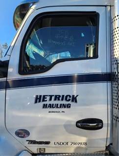 Kenworth T880 Left Door