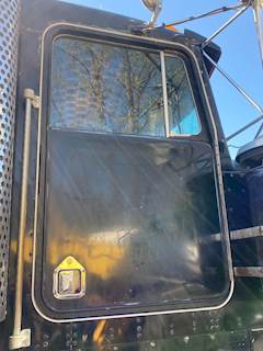 Kenworth W900B Right Door