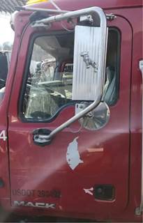 Mack 700 Left Door for a 2007 Mack CTP713