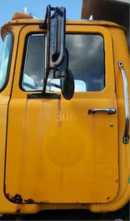 Mack DM688S Left Door