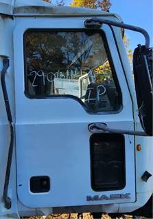 Mack Pinnacle CXU613 Right Door for a 2014 Mack CXU613