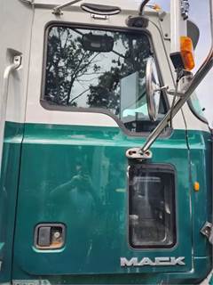 Mack Pinnacle CXU613 Right Door for a 2013 Mack CXU613