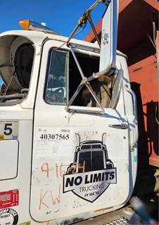 Mack RD688S Left Door