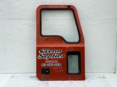 Mack Vision CXN613 Left Door for a 2007 Mack CXN613