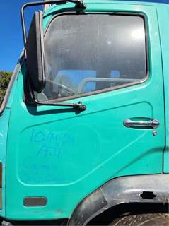 Mitsubishi FM65F Left Door