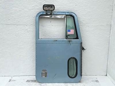 Peterbilt 379 Right Door