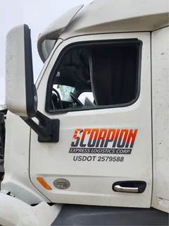 Peterbilt 579 Left Door