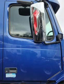 Volvo VNL Right Door