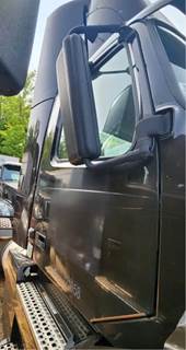 Volvo VNL Right Door